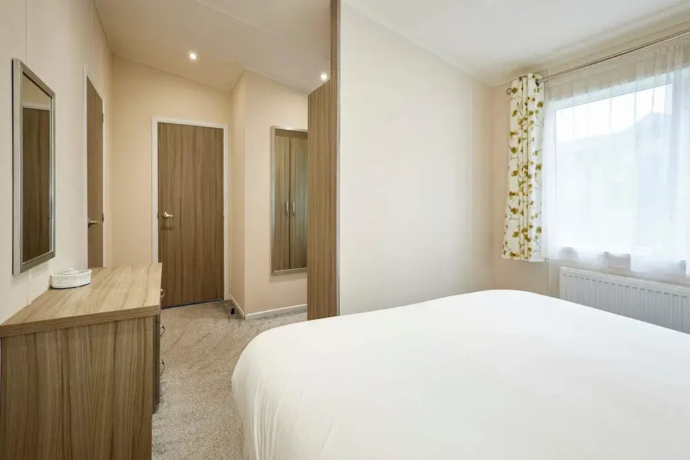 Host Stay Woodpecker Lodge