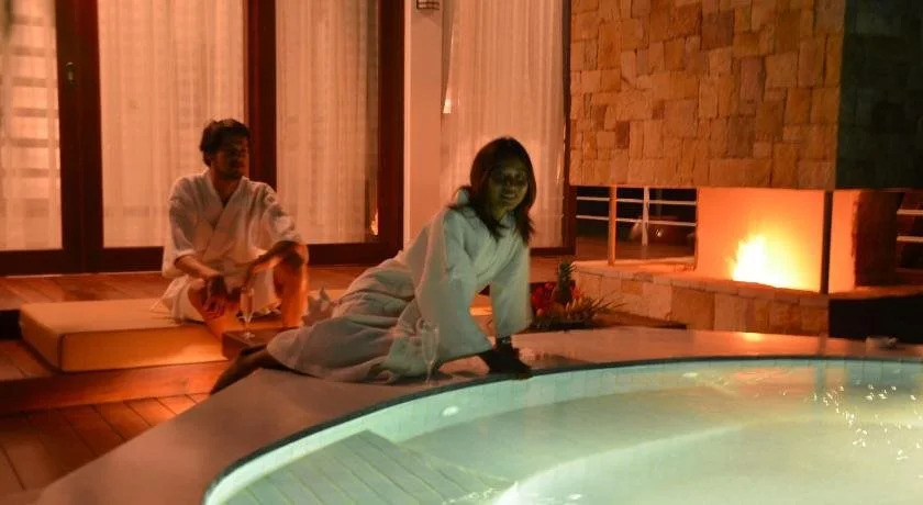 Cominsia Lodge