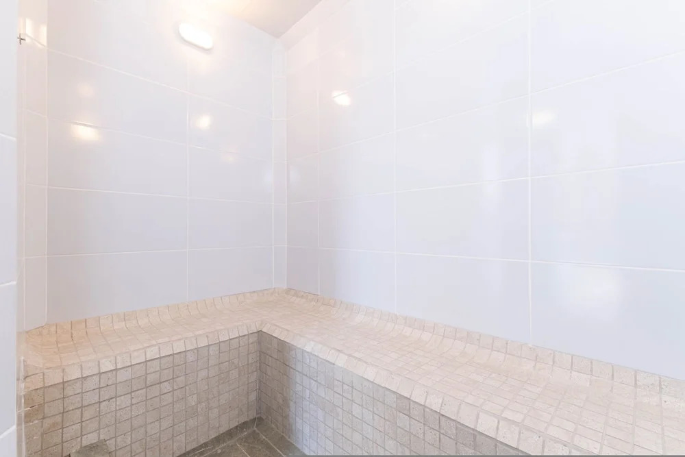 Metropolitan Living - 515a