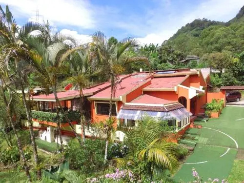 Rio Macho Lodge