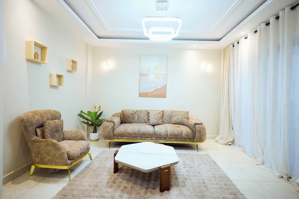 Empire Luxury Hotel
