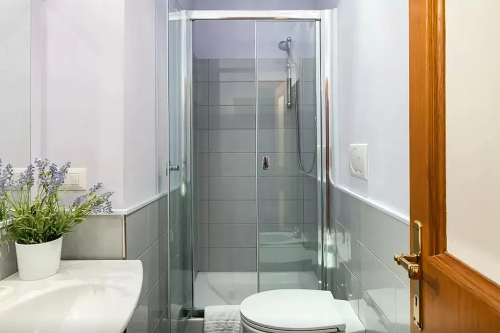 ROMAC - Condotti Suite by Spanish Steps