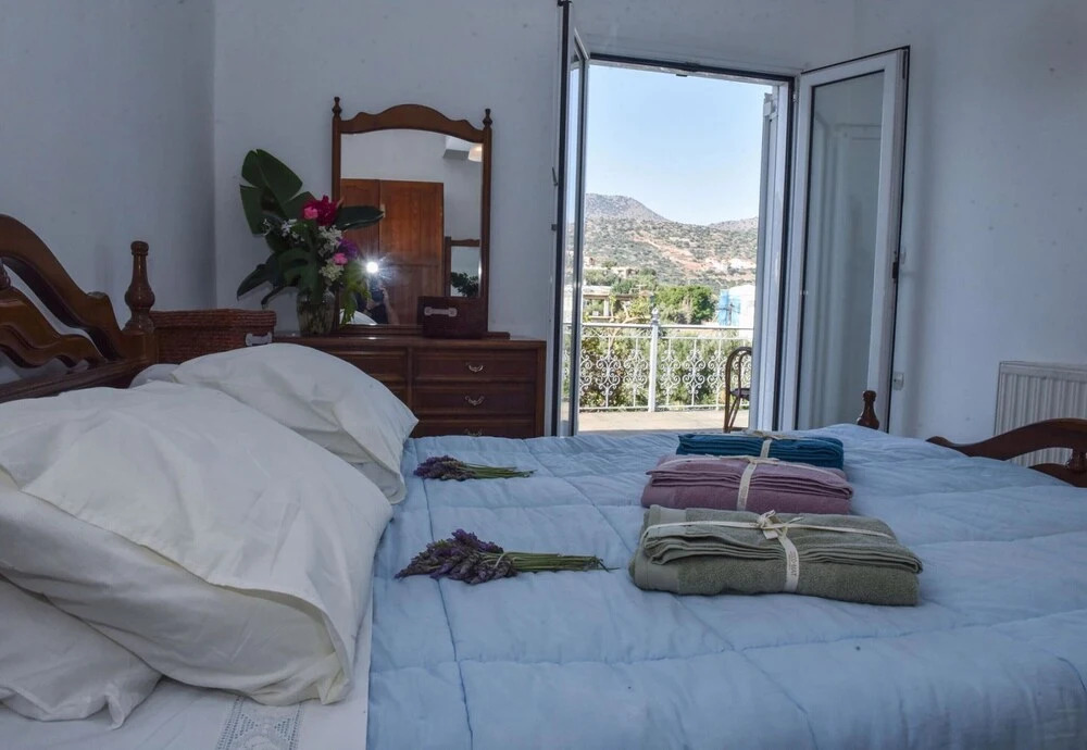 Sarakina Apartment 50m From The Beach