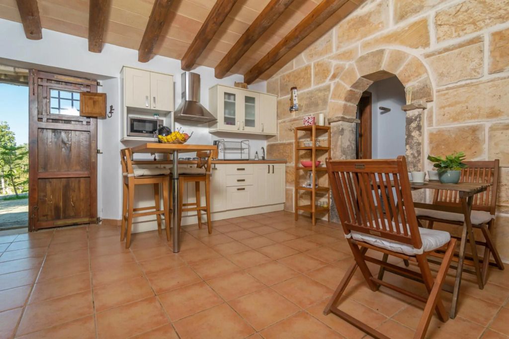 CAN GREVER - Charming country house with private pool. Ideal for couples. Free WIFI.