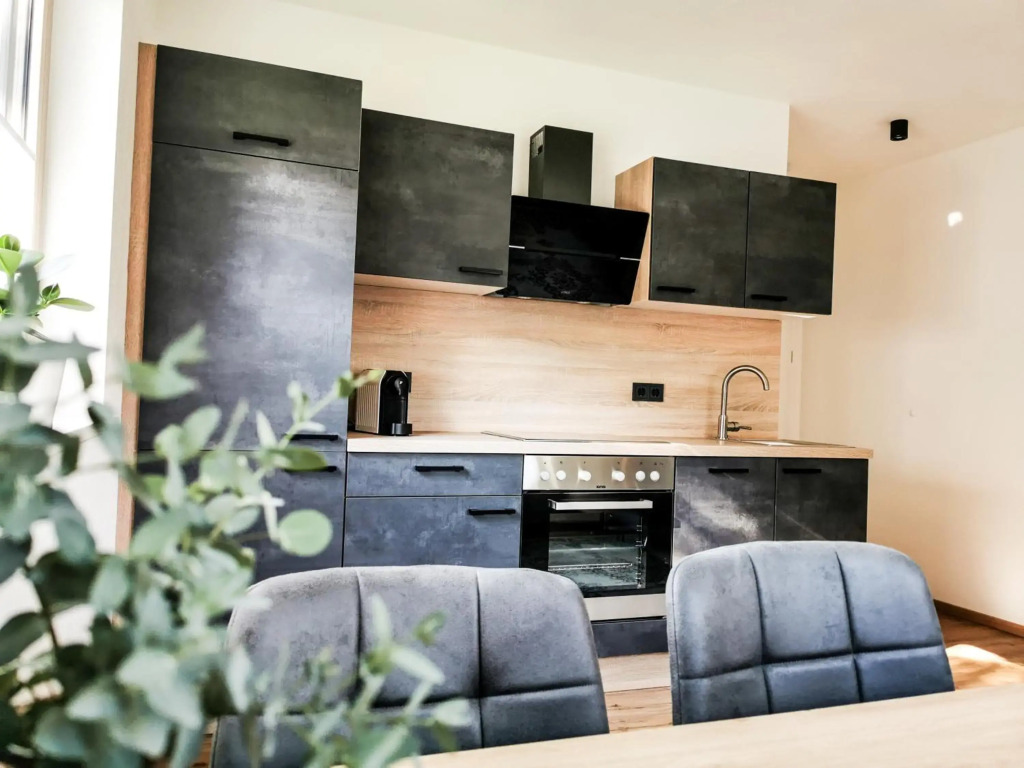 Apart Pair im Dorf