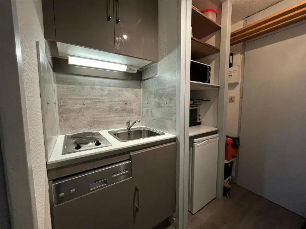 Appartement Les Menuires, 1 pièce, 2 personnes - FR-1-452-40