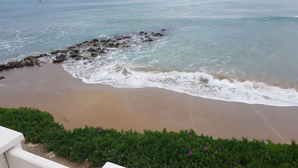 Wave, an Idyllic Seafront Suite