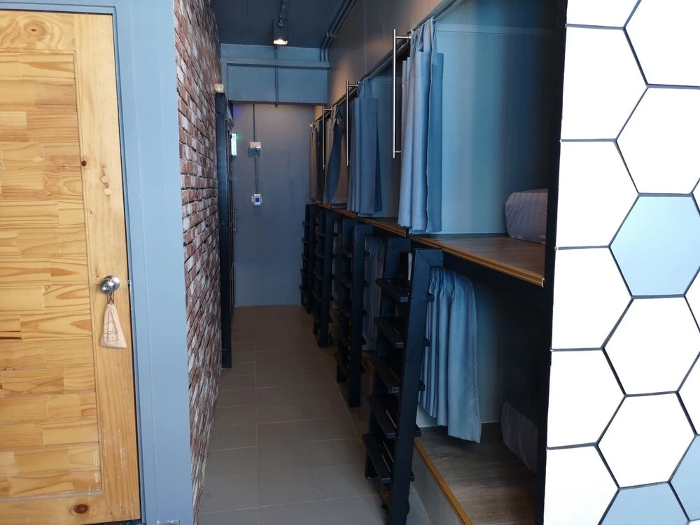 Connect Hostel Patong