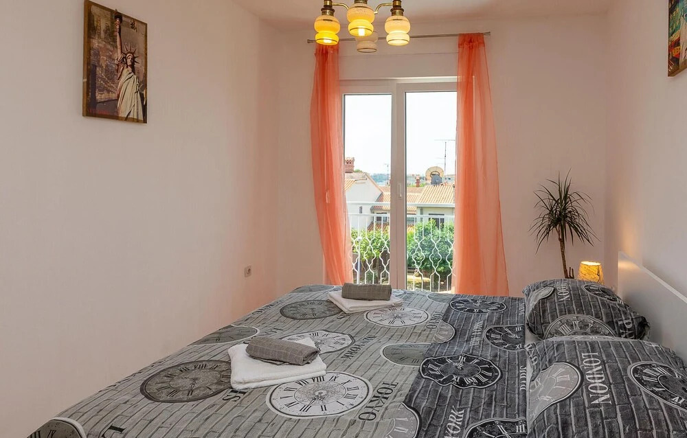 Beautiful Apartment in Pula With Wifi and 4 Bedrooms