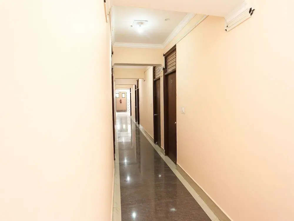 Polytechnic Chauraha By OYO Rooms