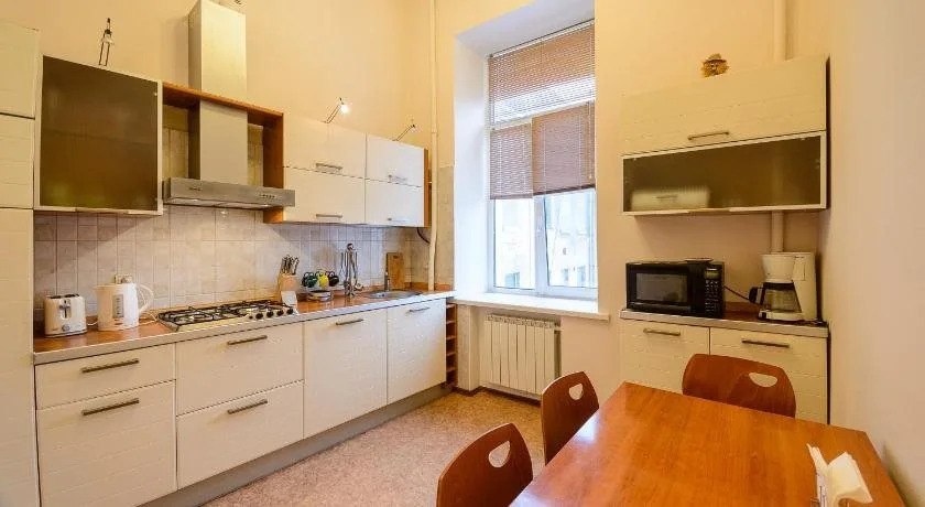 Muzeyniy Lane Kiev Apartment