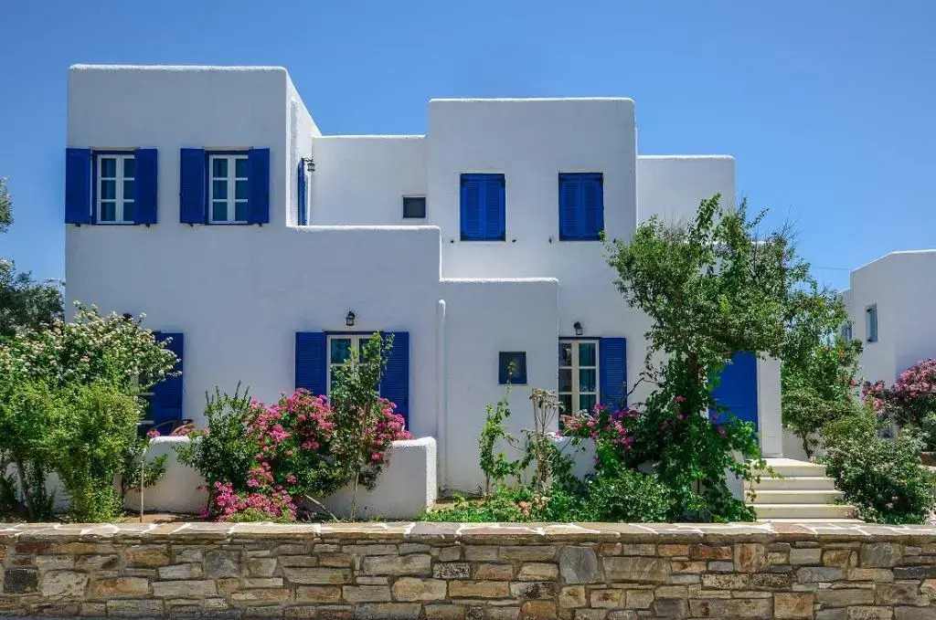 Agia Anna Living