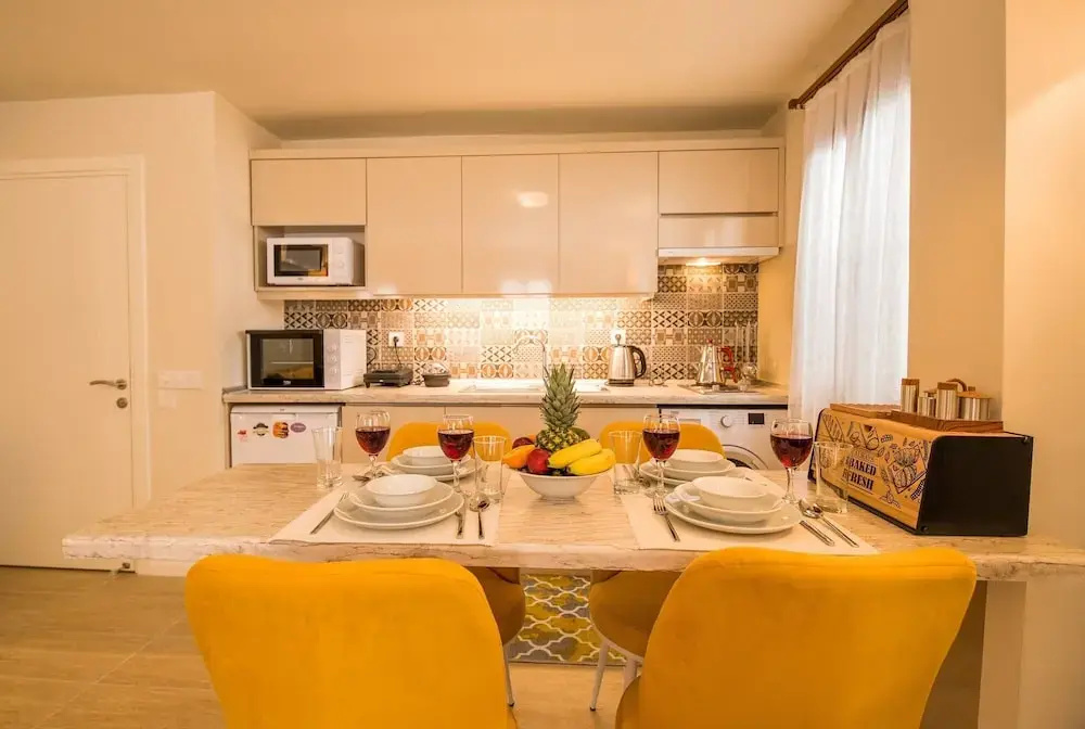 KALAMAKİ FLATS