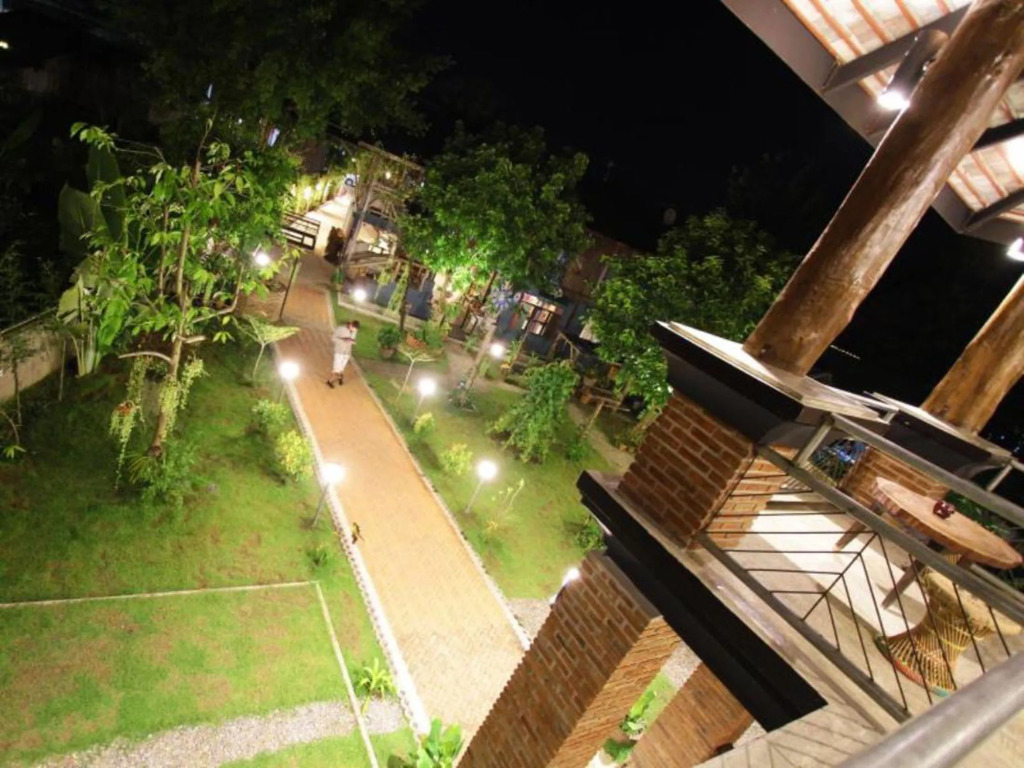 Above The Sea Maesariang