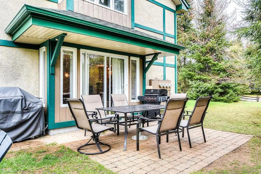 Townhouse on the Golf with Pool Access