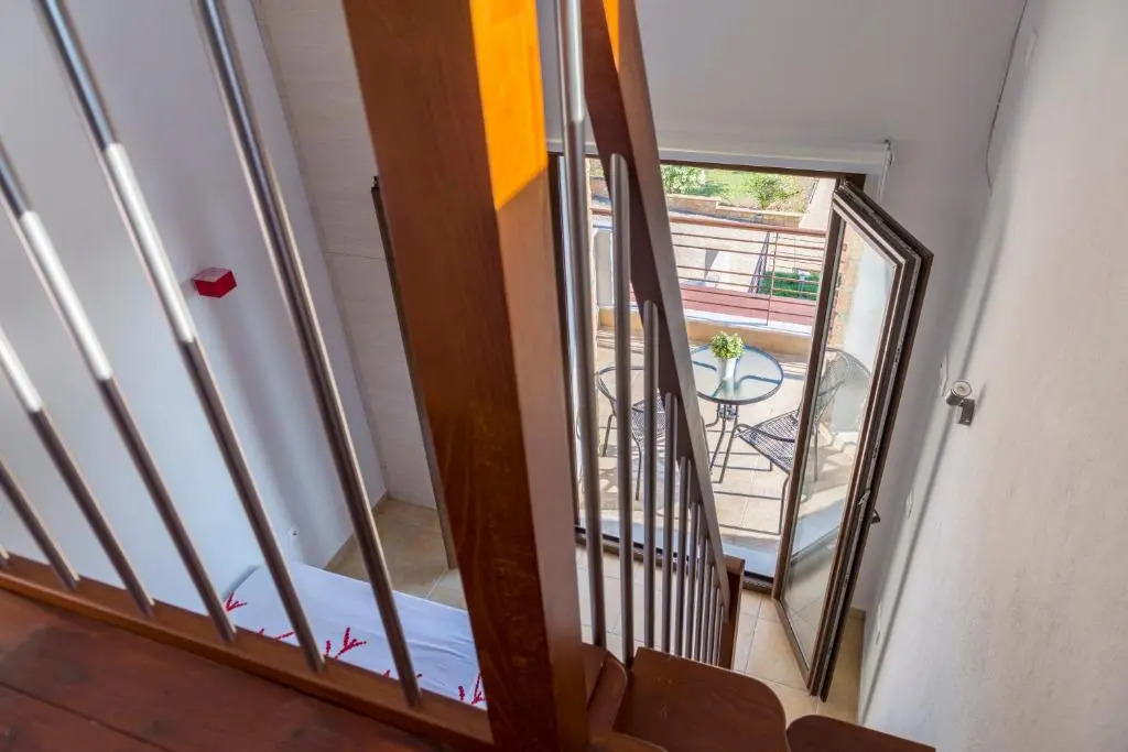 Villa Kristin 2 - Great Location, Sea Views, BBQ