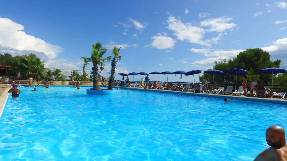 Property With 2 Bedrooms in Vieste, With Shared Pool and Furnished Terrace - 2 km From the Beach