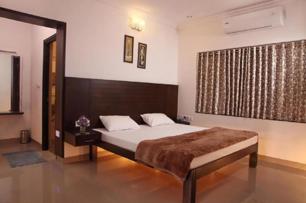 Vinay Residency
