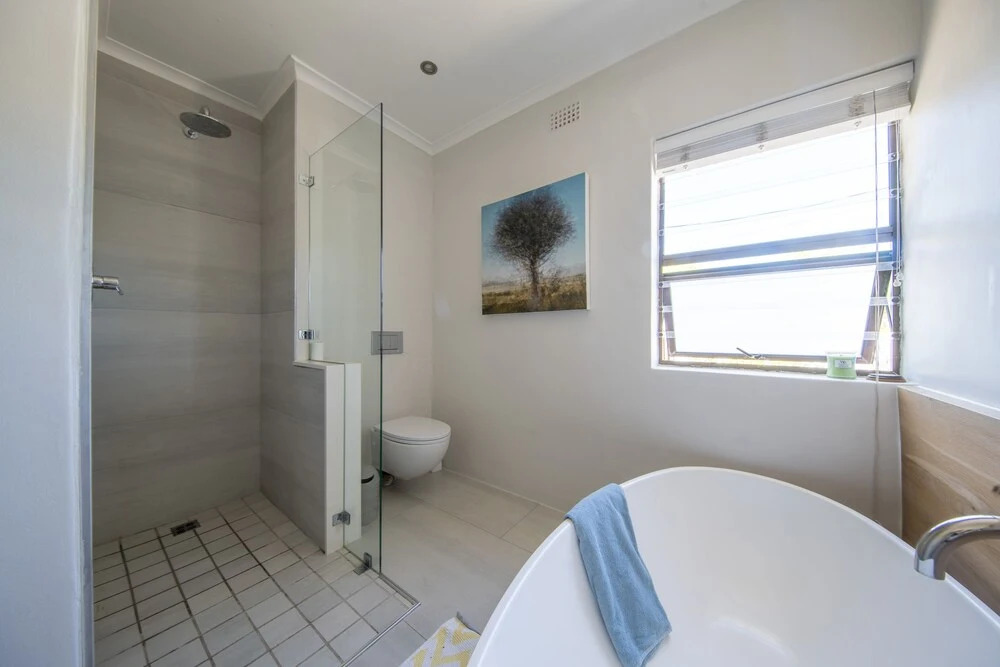 Three-bedroom-holiday-home! Living Area With Open-plan Kitchen. Big Veranda!
