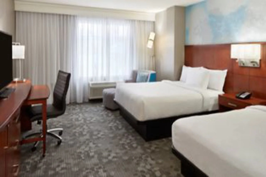 Courtyard by Marriott Ottawa Downtown