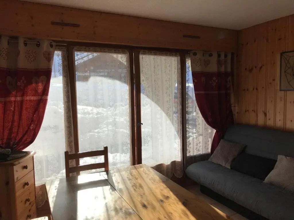 Charmant appartement 6-8 personnes au cœur du village à proximité lac et pistes de ski