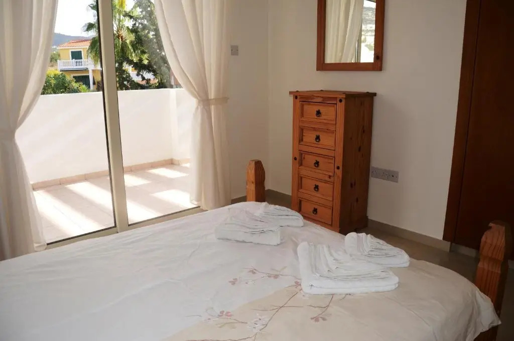 Top floor, 2 bedroom apartment Vanessa D204, FREE WIFI, village view