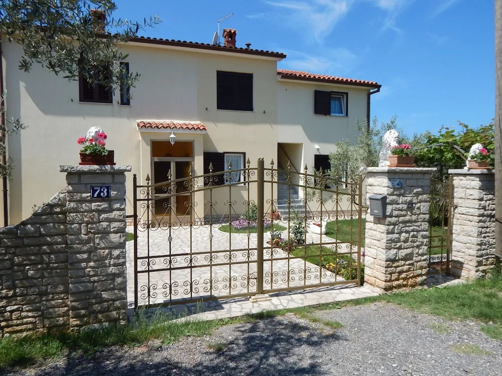 Apartments Cukerić
