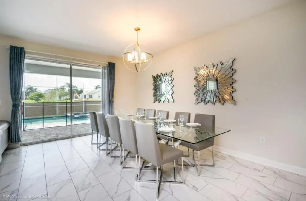 Engaged Your Dream vacation in Champion Gates Large 8 Bedroom Home