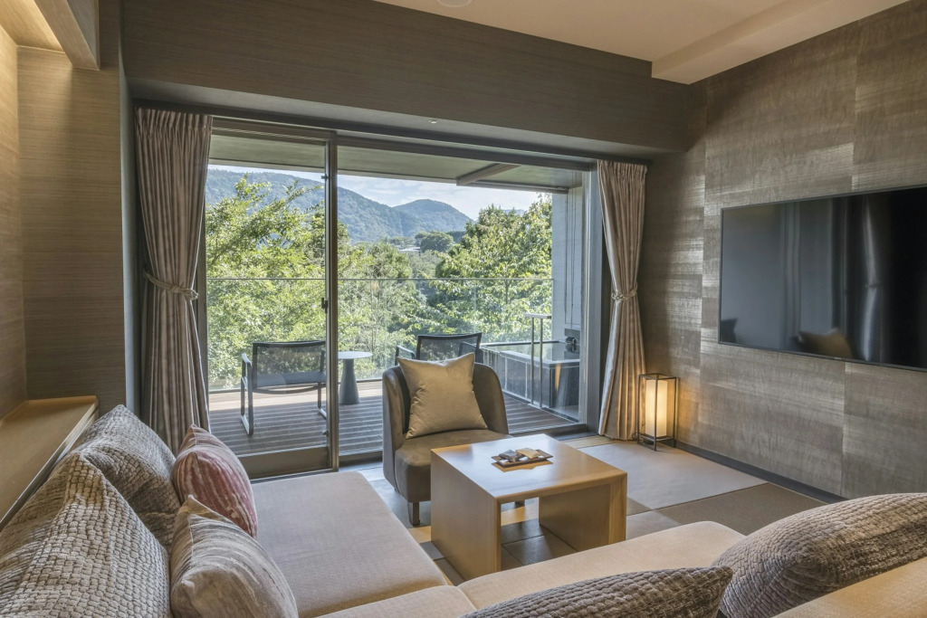 Hakone Gora KARAKU