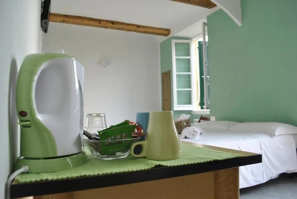Al Piccolo Scoglio - Room & Breakfast
