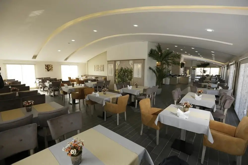 Hotel La Bella