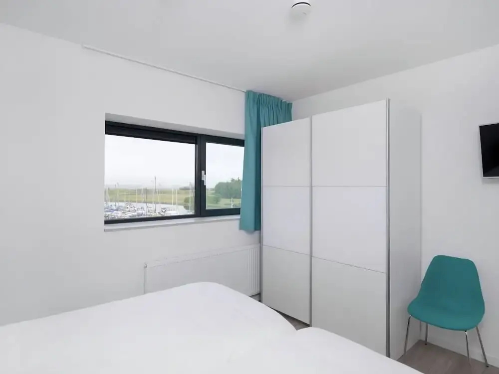 Contemporary Apartment in Kamperland near Lake