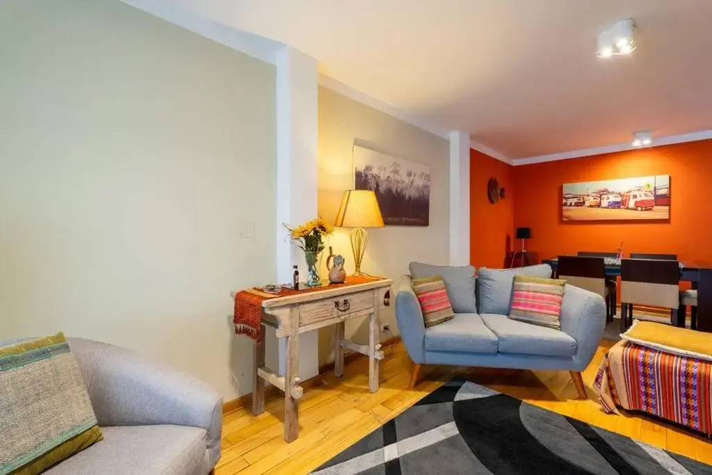 Balconcito Peruano& Ciudad real 302 & 2 bedroom