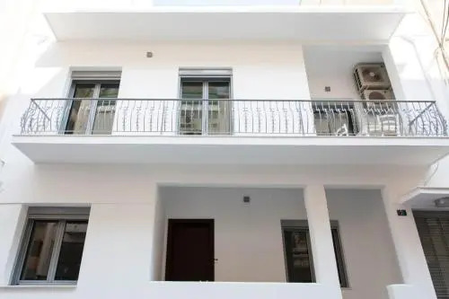 Five-Bedroom House near Acropolis
