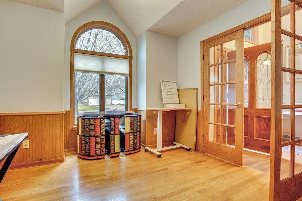 Rare Gem on a Ravine, Family Home in North Mankato