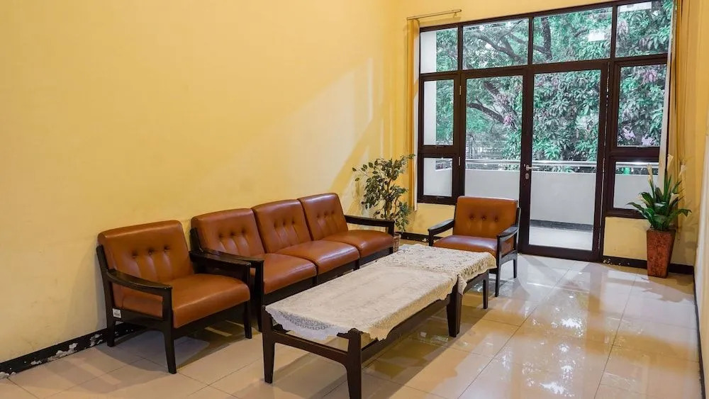 OYO 1739 Tekmira Residence Sudirman Syariah