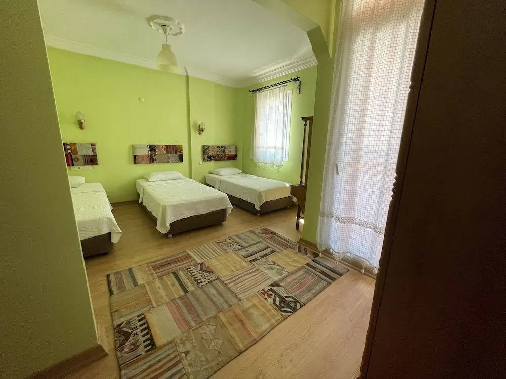 Nazar Hotel