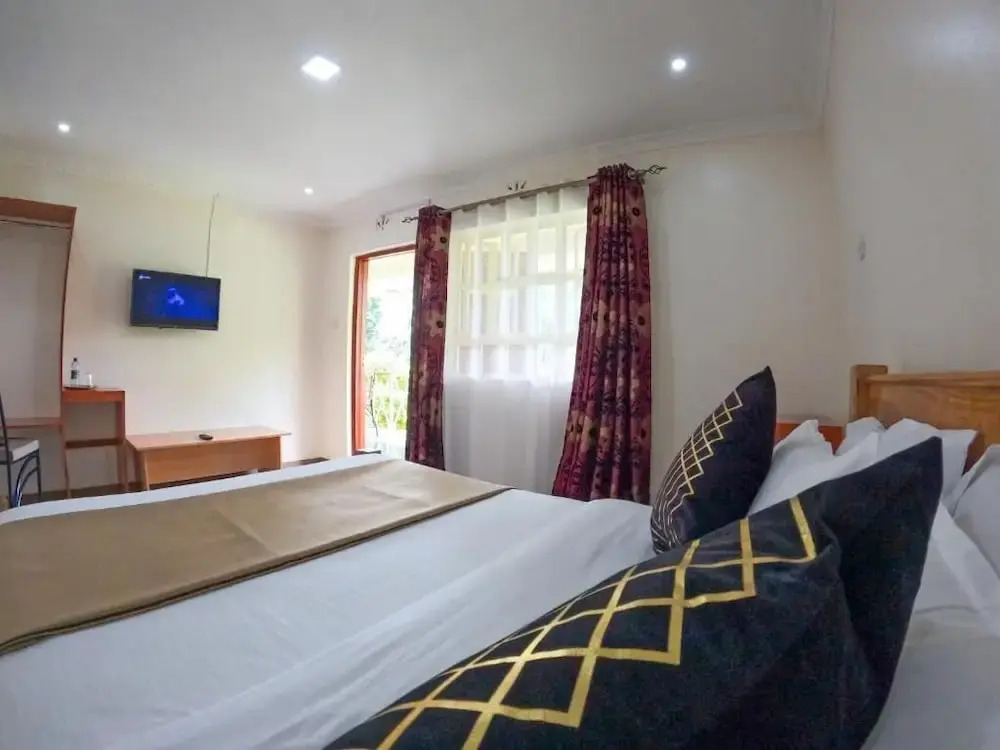 Mayas Suites