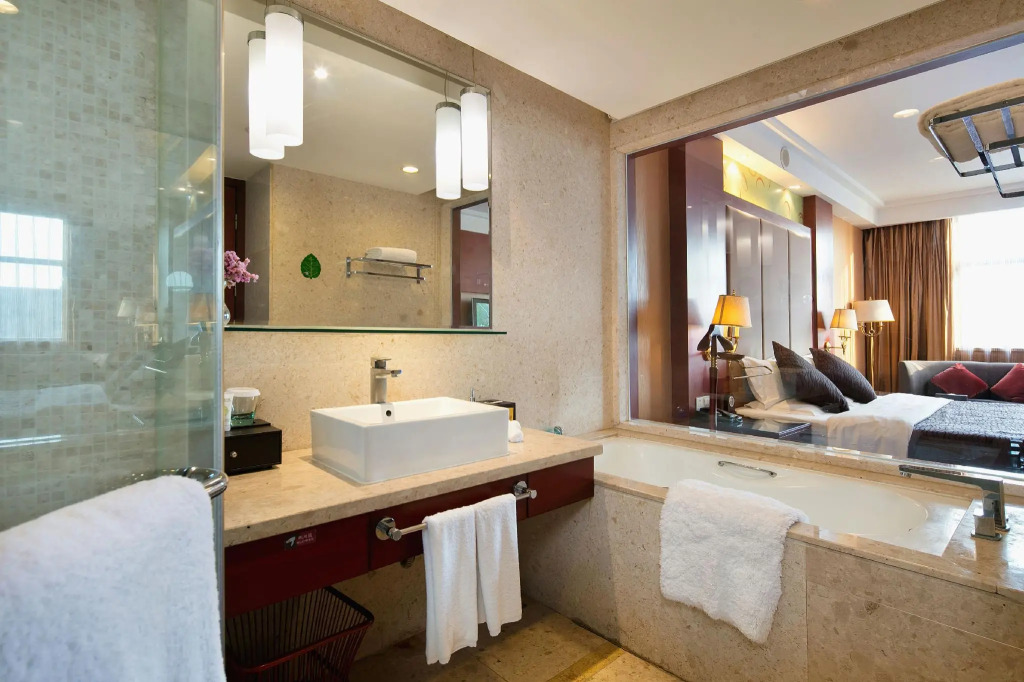 Kaifu Jianguo Hotel