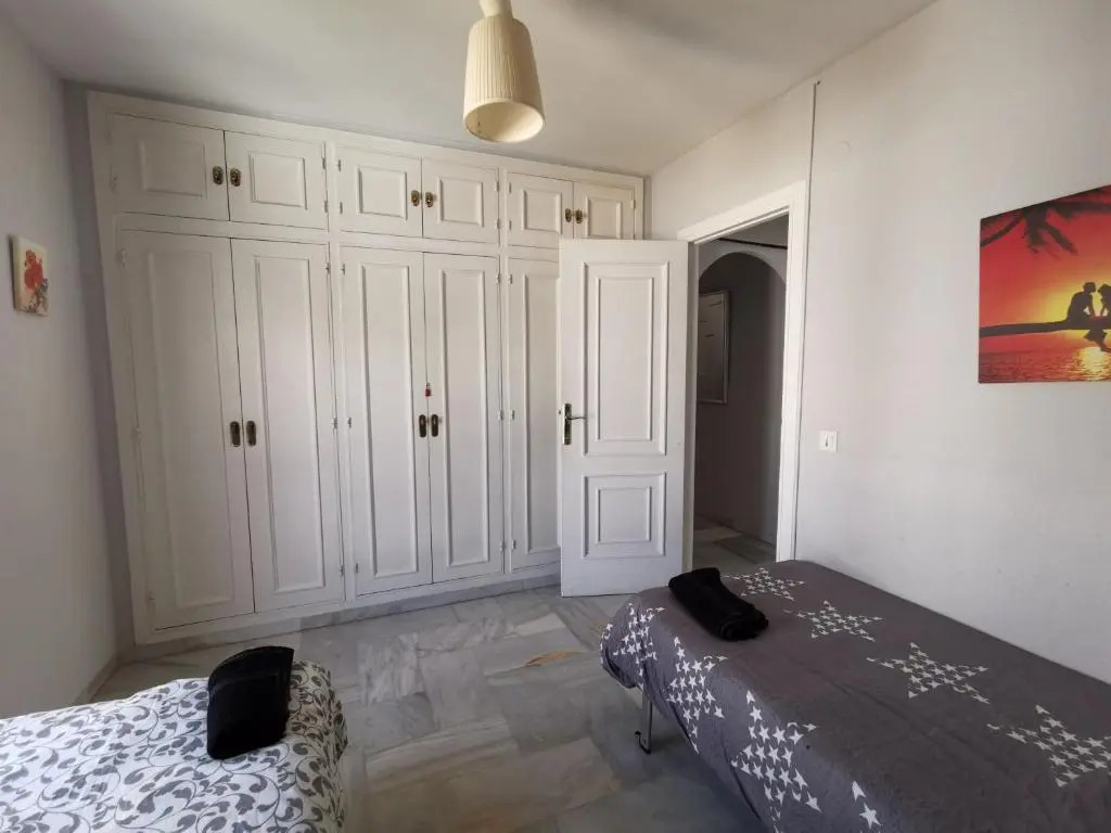 1½ Min. Walk From the Beach