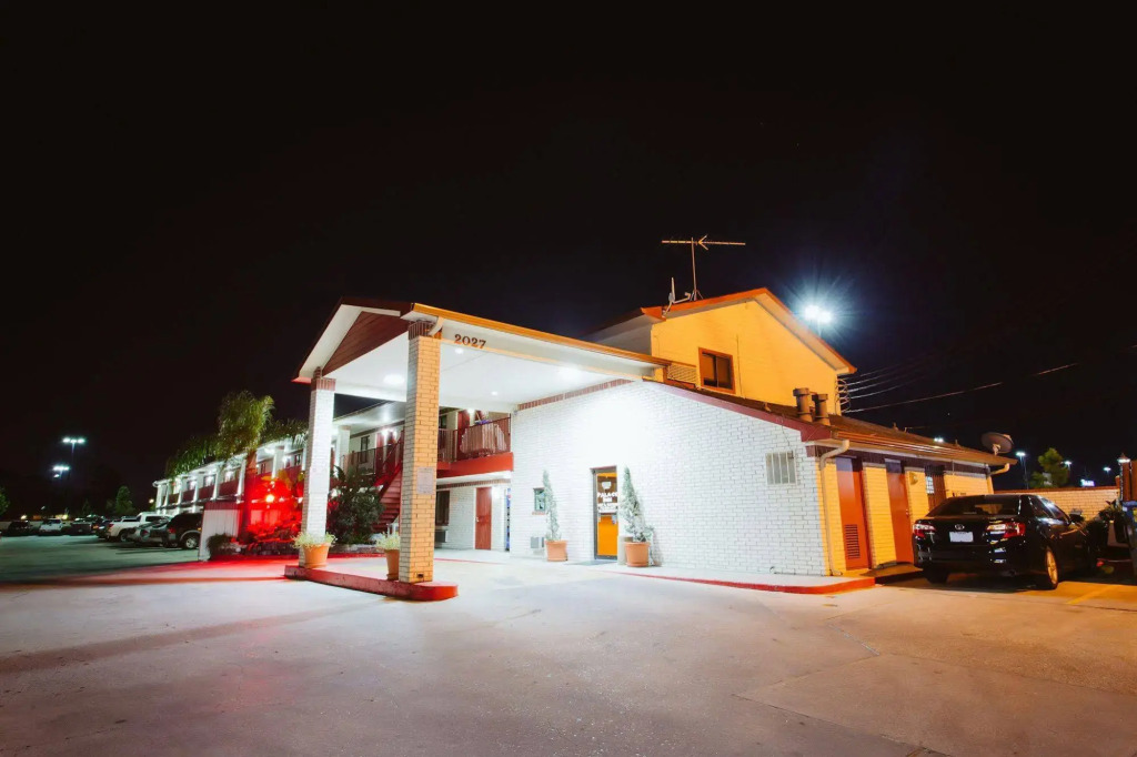 Palace Inn Wayside