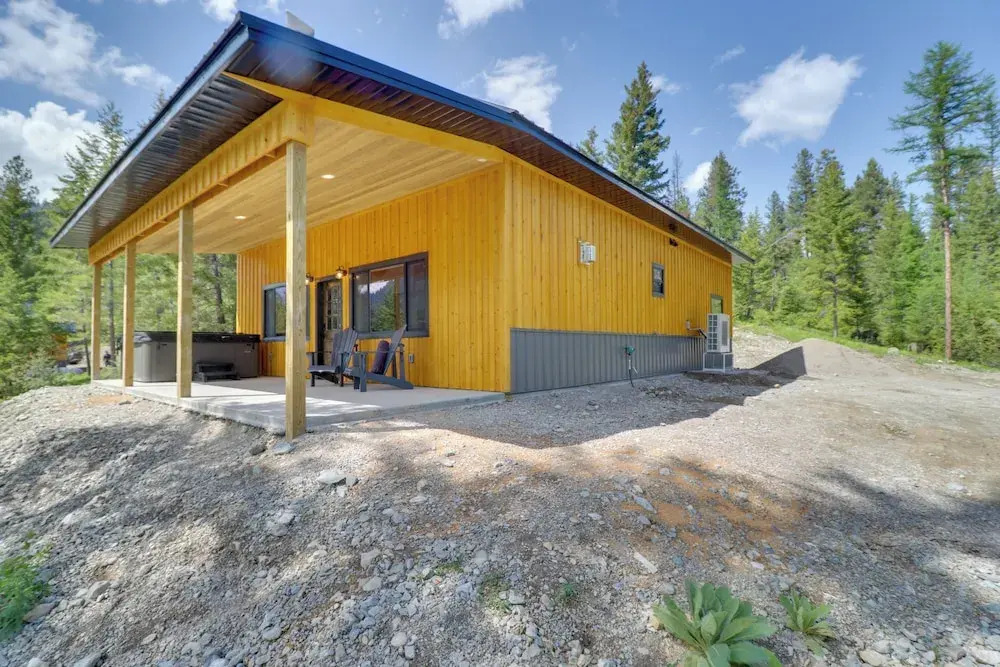 Lakeside Cabin Retreat w/ Private Hot Tub!
