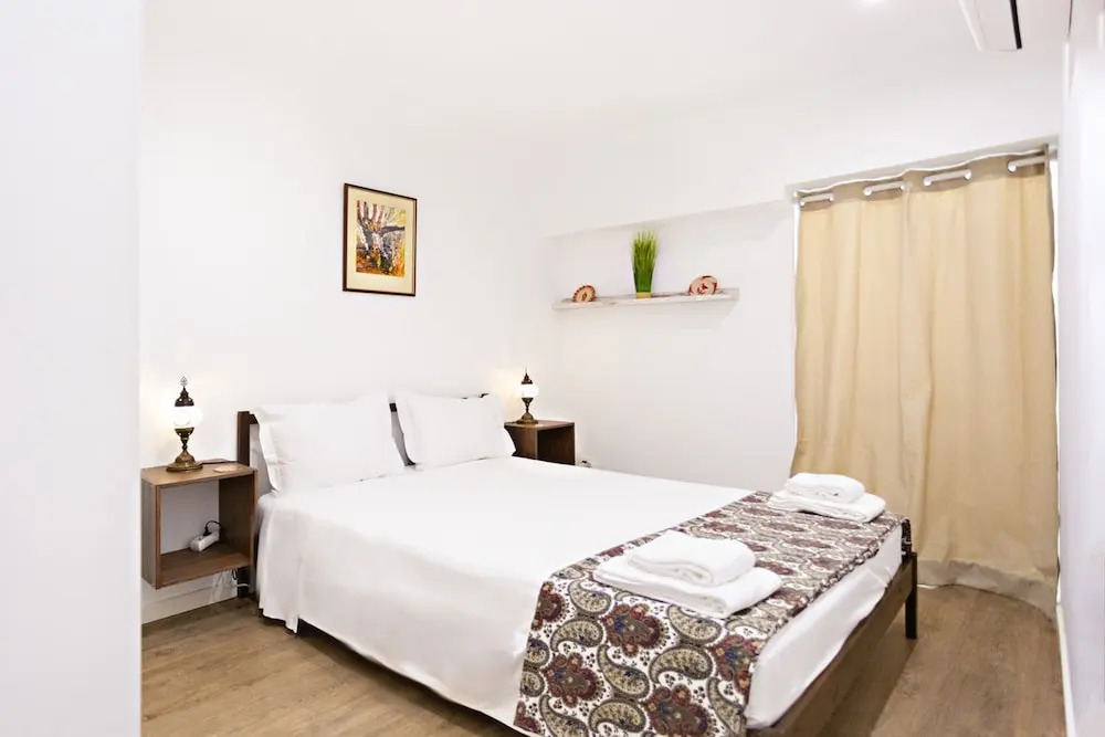 Faro DAZ House by Get Your Stay