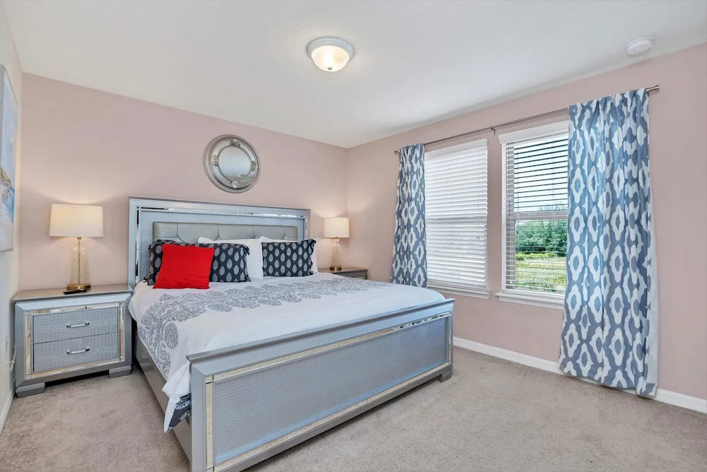 Spacious, Perfect Home for Orlando Getaway, Large Pool and Gameroom! #5st441