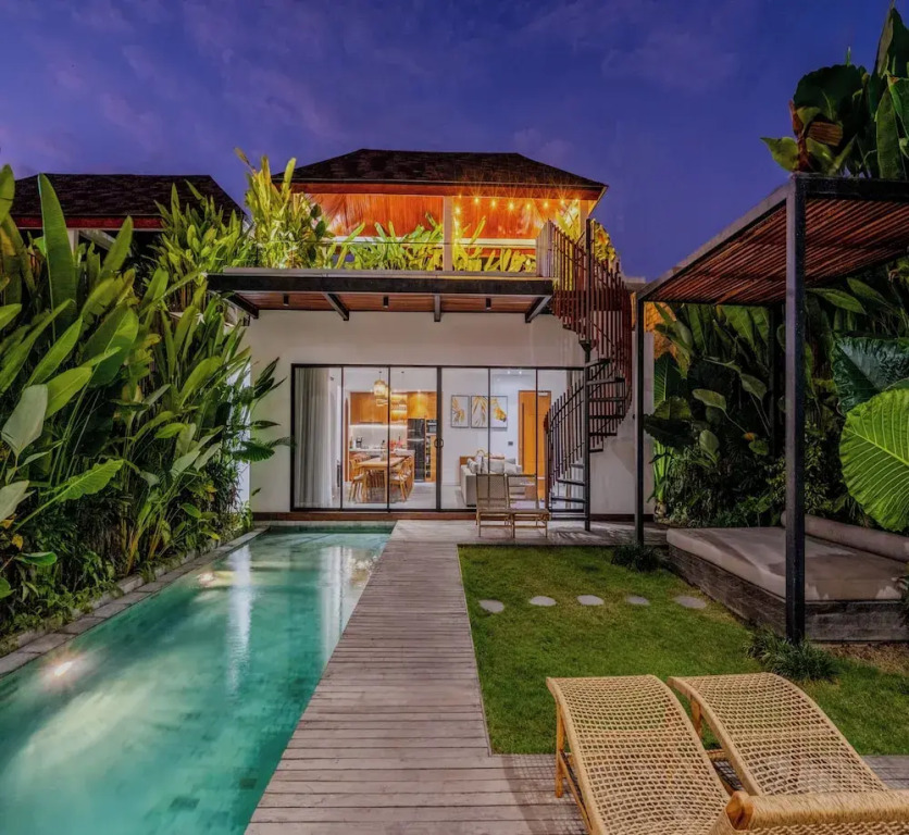 Red Sunset Villa - Canggu