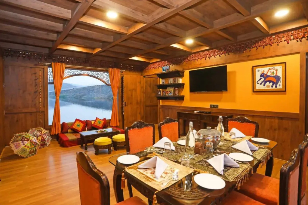 Ekta Houseboat by CheckIn, Statue of Unity Kevadia