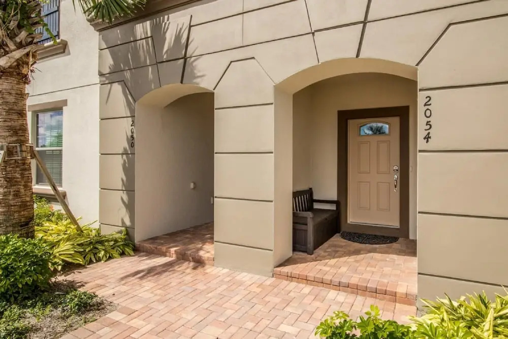 2054 Windsor at Westside