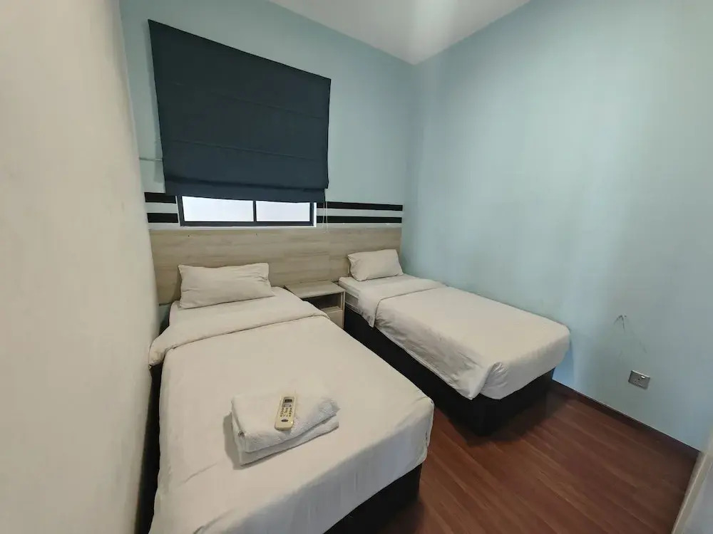 AMERIN MALL CONDO SUITE KL By VP