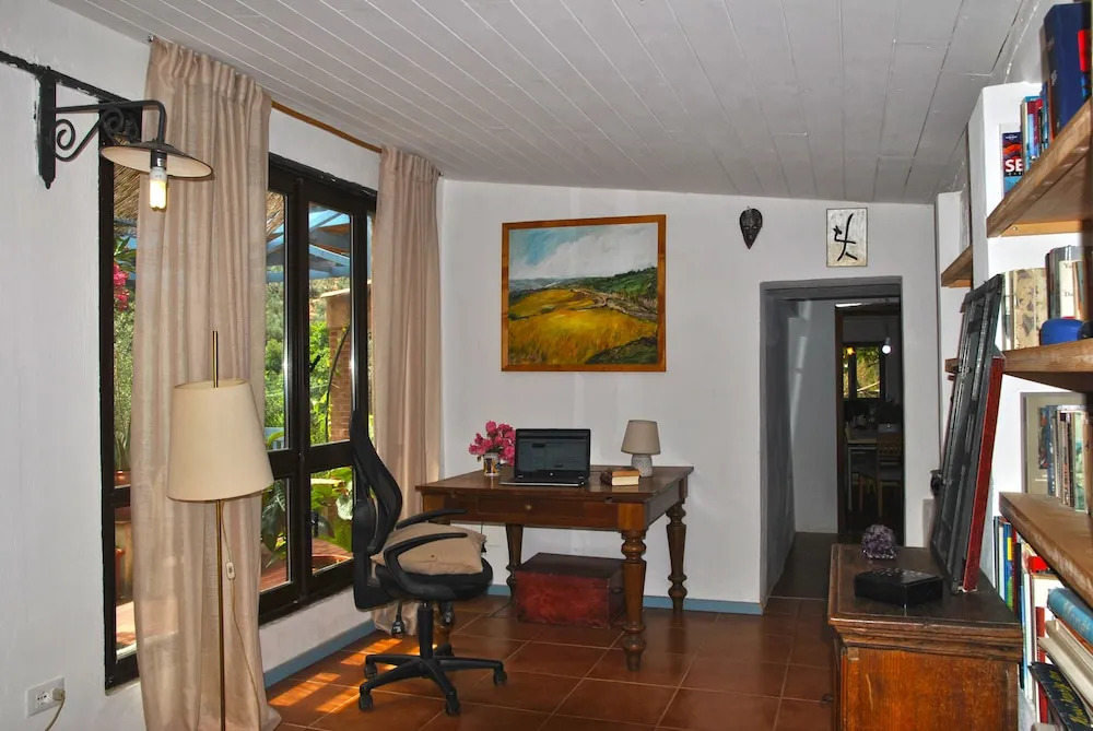 "La Casa Dell'artista Between art and Nature"