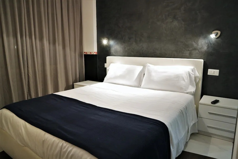 Rhome Vatican Rooms